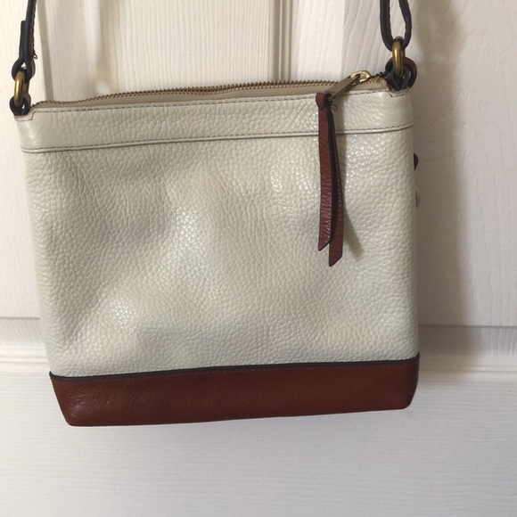 Fossil leather crossbody purse - Picture 2 of 4